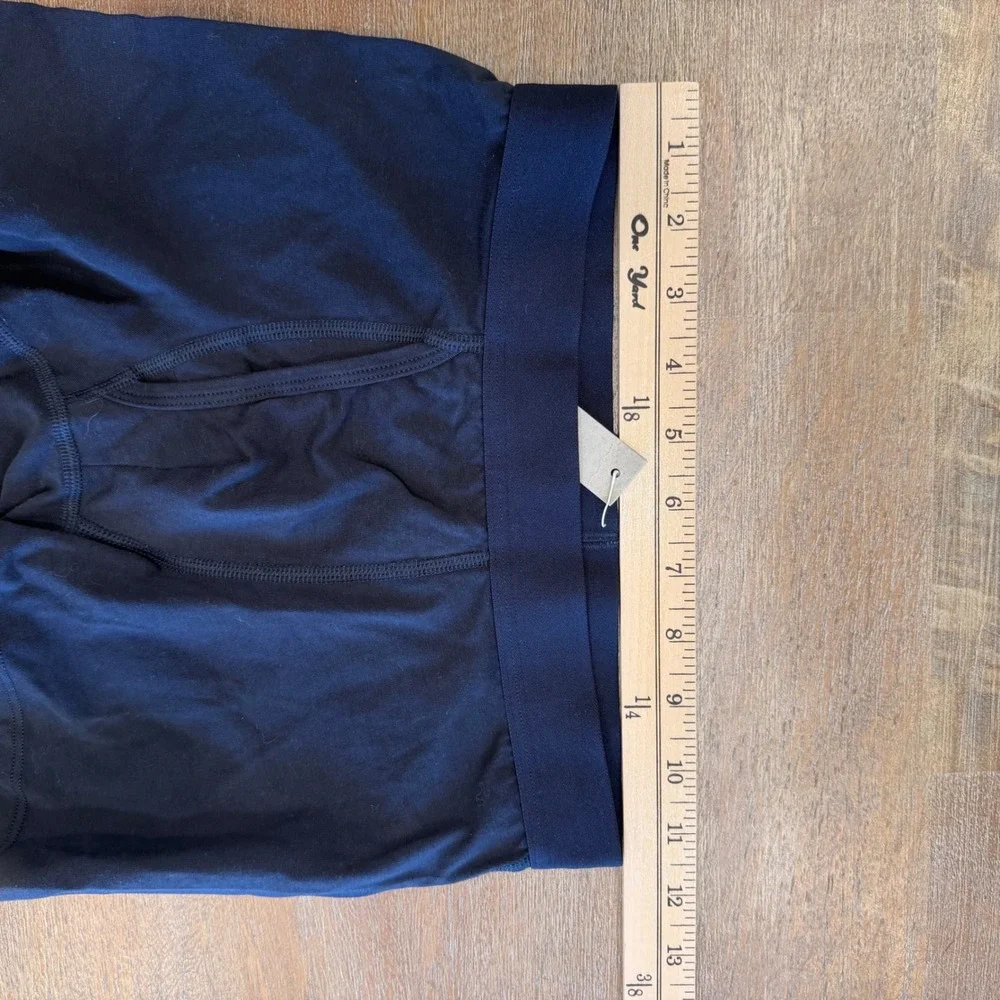 Everlane uniform boxer